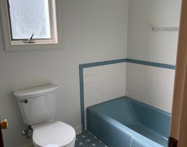 6025 Honey Hollow Road - Photo Thumbnail 20