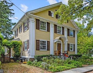34 Edgehill Street - Photo Thumbnail 2