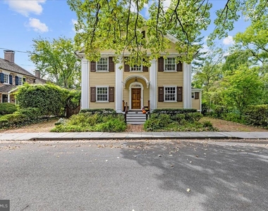 34 Edgehill Street - Photo Thumbnail 5