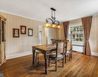 34 Edgehill Street - Photo Thumbnail 14