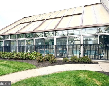 37 Murano Drive - Photo Thumbnail 25