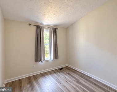 43 Stoneshire Drive - Photo Thumbnail 10