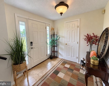 43 Stoneshire Drive - Photo Thumbnail 5