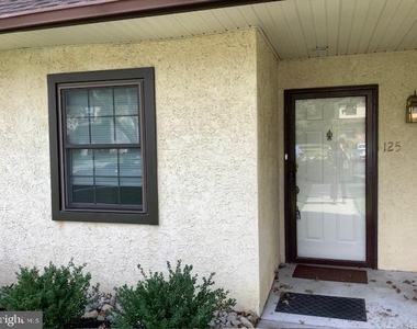 125 Allens Lane - Photo Thumbnail 2