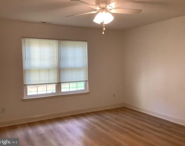 125 Allens Lane - Photo Thumbnail 11