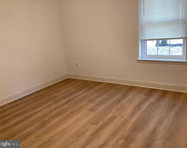 125 Allens Lane - Photo Thumbnail 20