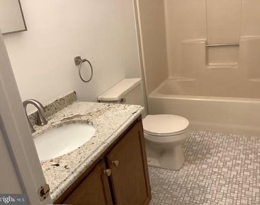 125 Allens Lane - Photo Thumbnail 21