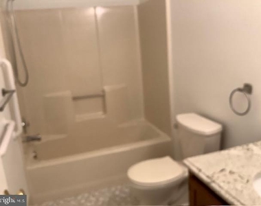 125 Allens Lane - Photo Thumbnail 17
