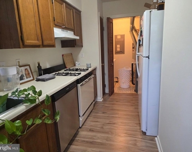 99 Grant Avenue - Photo Thumbnail 9