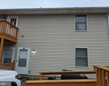 99 Grant Avenue - Photo Thumbnail 20
