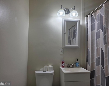 99 Grant Avenue - Photo Thumbnail 12