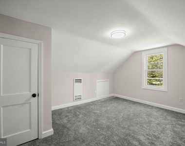 7520 Burgess Lane - Photo Thumbnail 7