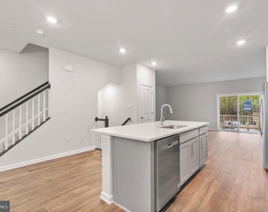 8704 Cherrybark Road - Photo Thumbnail 6