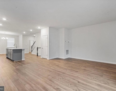8704 Cherrybark Road - Photo Thumbnail 12
