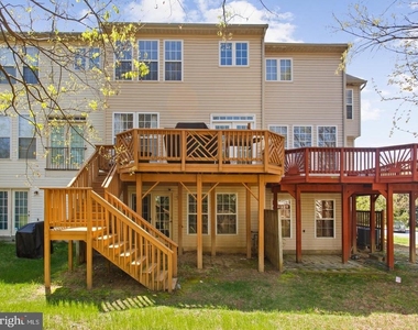 4225 Lavender Lane - Photo Thumbnail 7