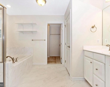 13910 Shannock Lane - Photo Thumbnail 23