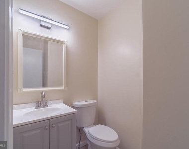 9416 Penshurst Court - Photo Thumbnail 7