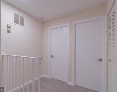 9416 Penshurst Court - Photo Thumbnail 20