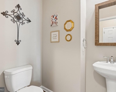 519 Lothian Way - Photo Thumbnail 10