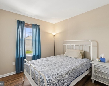 519 Lothian Way - Photo Thumbnail 14