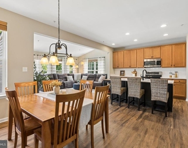 519 Lothian Way - Photo Thumbnail 6