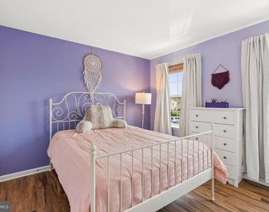 519 Lothian Way - Photo Thumbnail 13