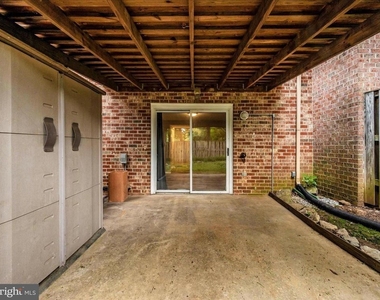 112 Bracken Court - Photo Thumbnail 43