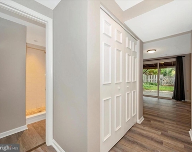 112 Bracken Court - Photo Thumbnail 32