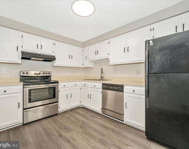 112 Bracken Court - Photo Thumbnail 17