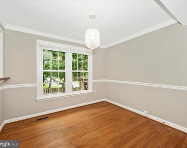 112 Bracken Court - Photo Thumbnail 12