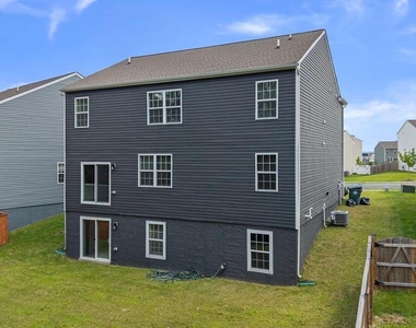 2070 Pomona Way - Photo Thumbnail 43