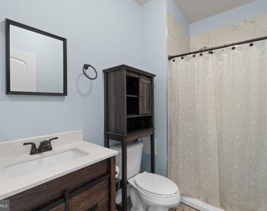 2753 Town View Circle - Photo Thumbnail 27