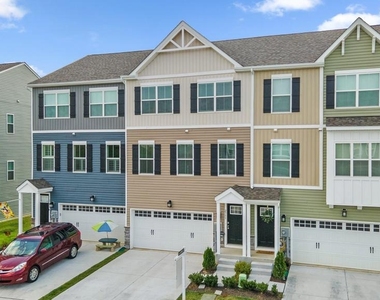 2753 Town View Circle - Photo Thumbnail 2