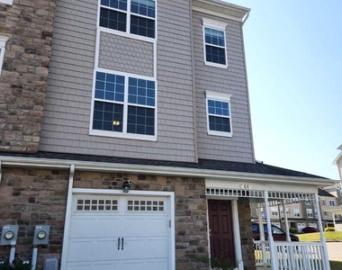 80 Clydesdale Lane - Photo Thumbnail 2