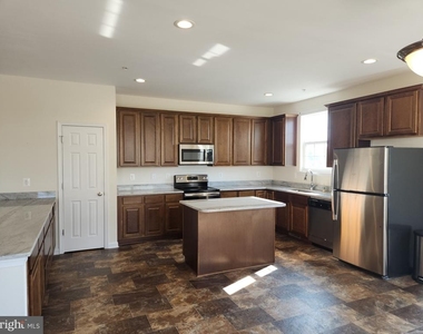 80 Clydesdale Lane - Photo Thumbnail 9