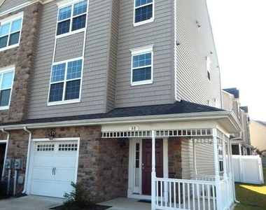 80 Clydesdale Lane - Photo Thumbnail 3