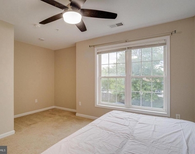 1236 Frances Place - Photo Thumbnail 38