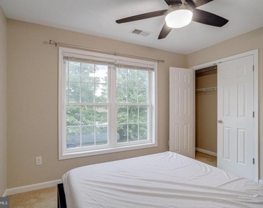 1236 Frances Place - Photo Thumbnail 45