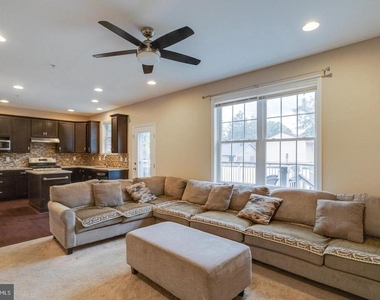 1236 Frances Place - Photo Thumbnail 17