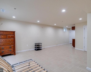 1236 Frances Place - Photo Thumbnail 57