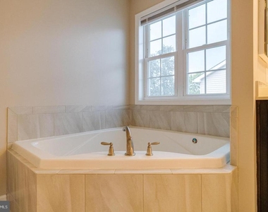 1236 Frances Place - Photo Thumbnail 35