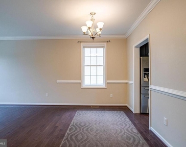 1236 Frances Place - Photo Thumbnail 10