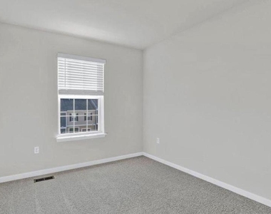 3 Merion Avenue - Photo Thumbnail 6