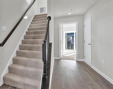 3 Merion Avenue - Photo Thumbnail 8