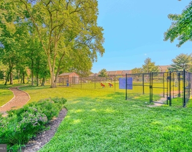 1306 Creekland Court - Photo Thumbnail 44