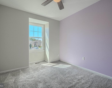 1306 Creekland Court - Photo Thumbnail 21