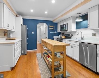 2557 Jigger Way - Photo Thumbnail 17