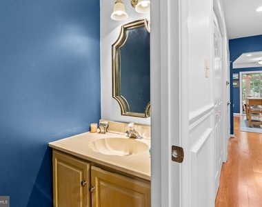 2557 Jigger Way - Photo Thumbnail 26