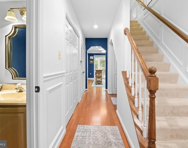 2557 Jigger Way - Photo Thumbnail 27