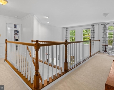 2557 Jigger Way - Photo Thumbnail 35